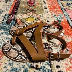 Crown Vintage Womens Sandals 8.5